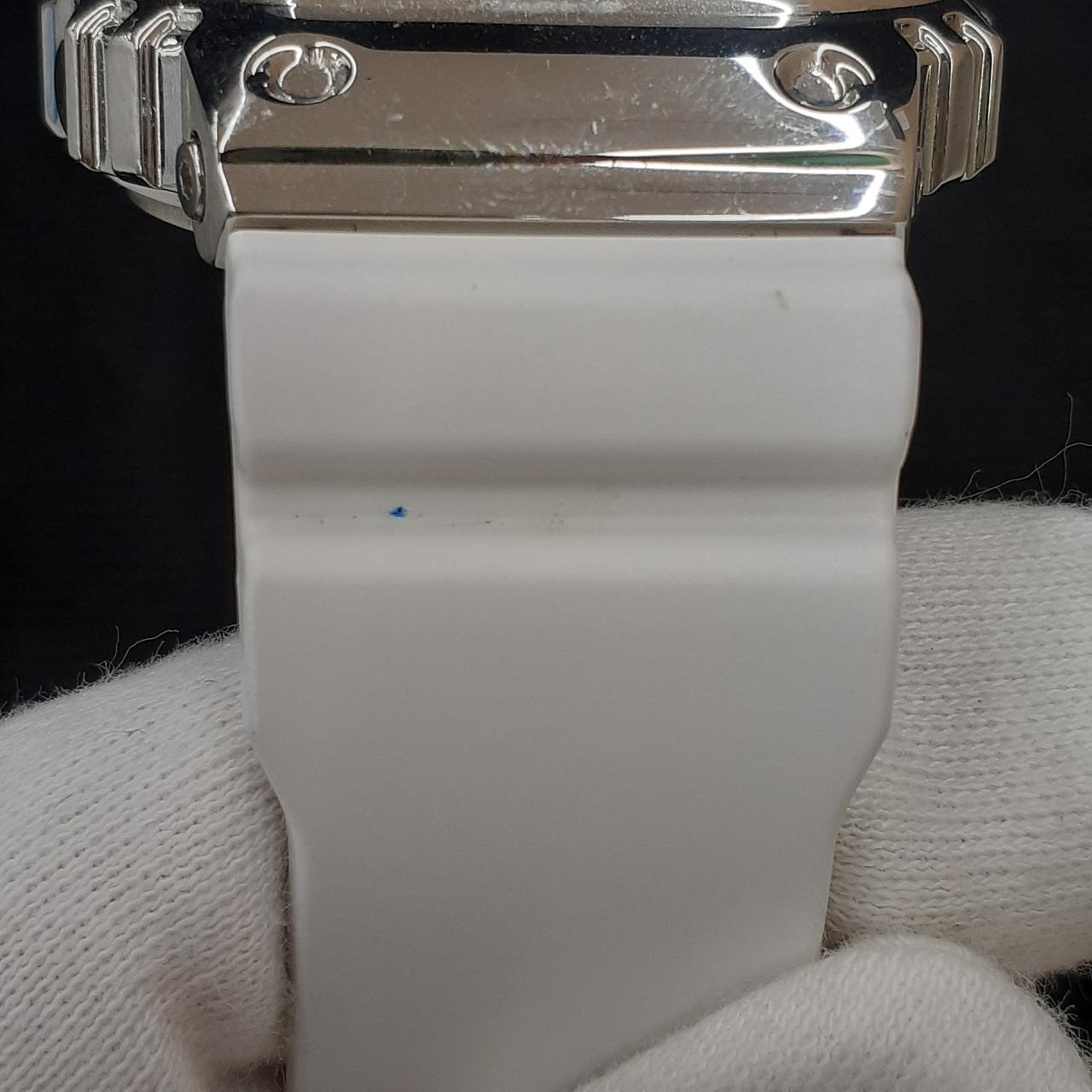 ヨゴレあります。