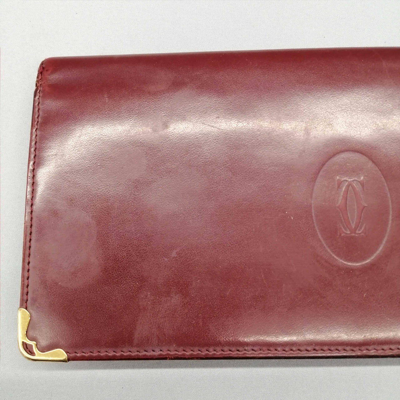 手垢汚れがあります。