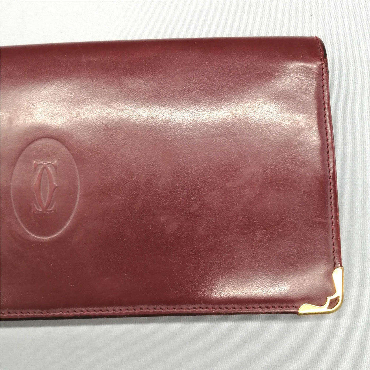 手垢汚れがあります。