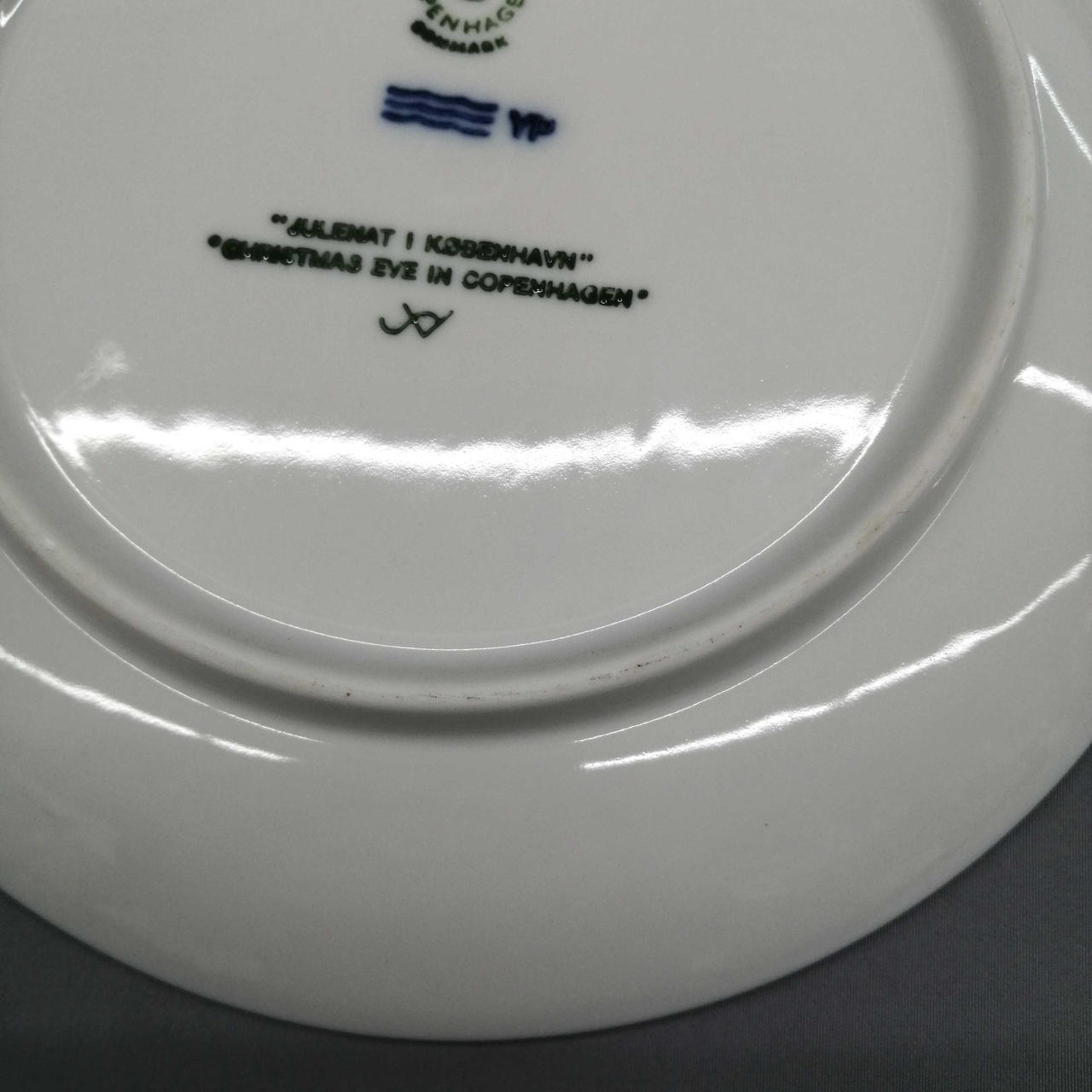 キズや汚れがあります。