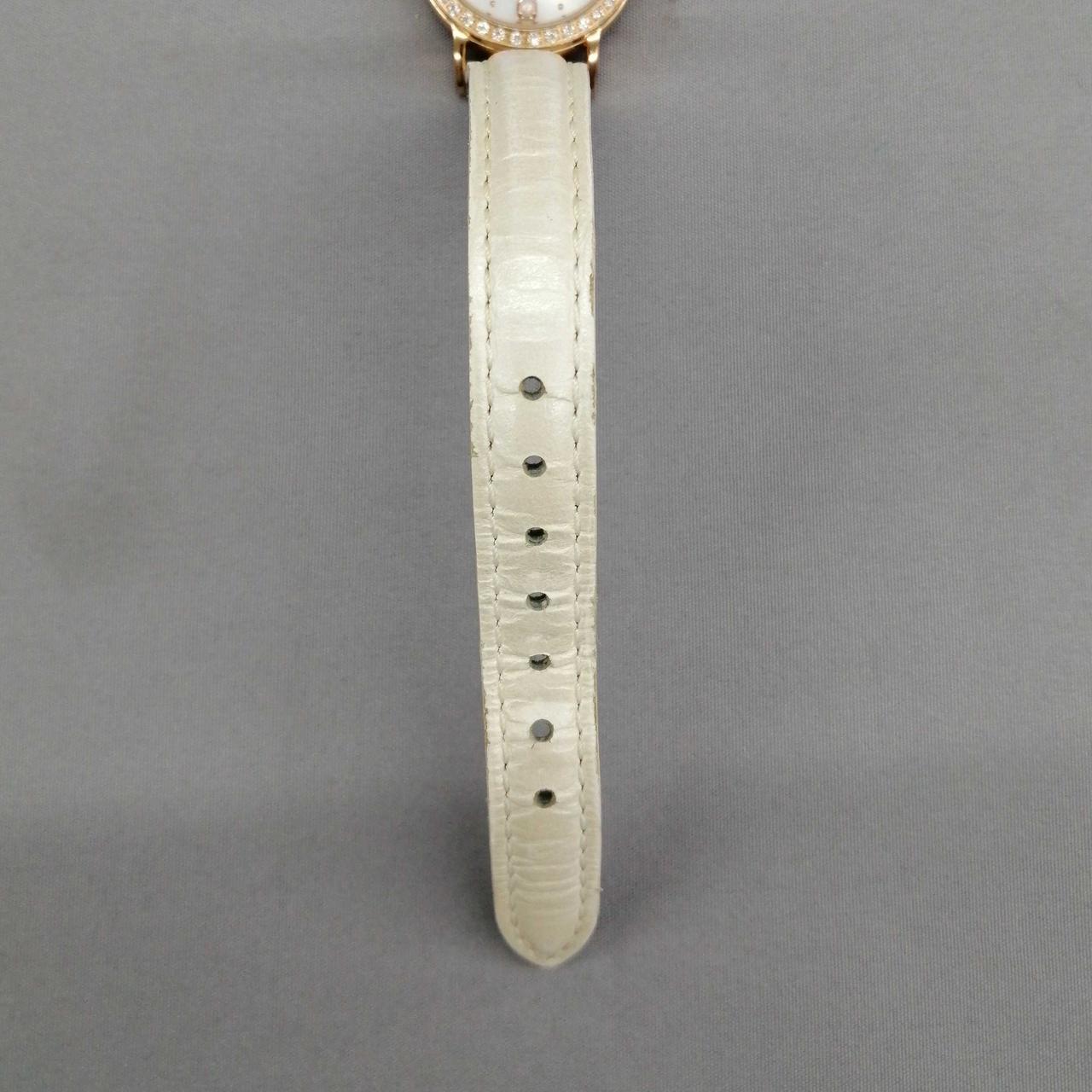 ベルト部分ひび割れがあります。