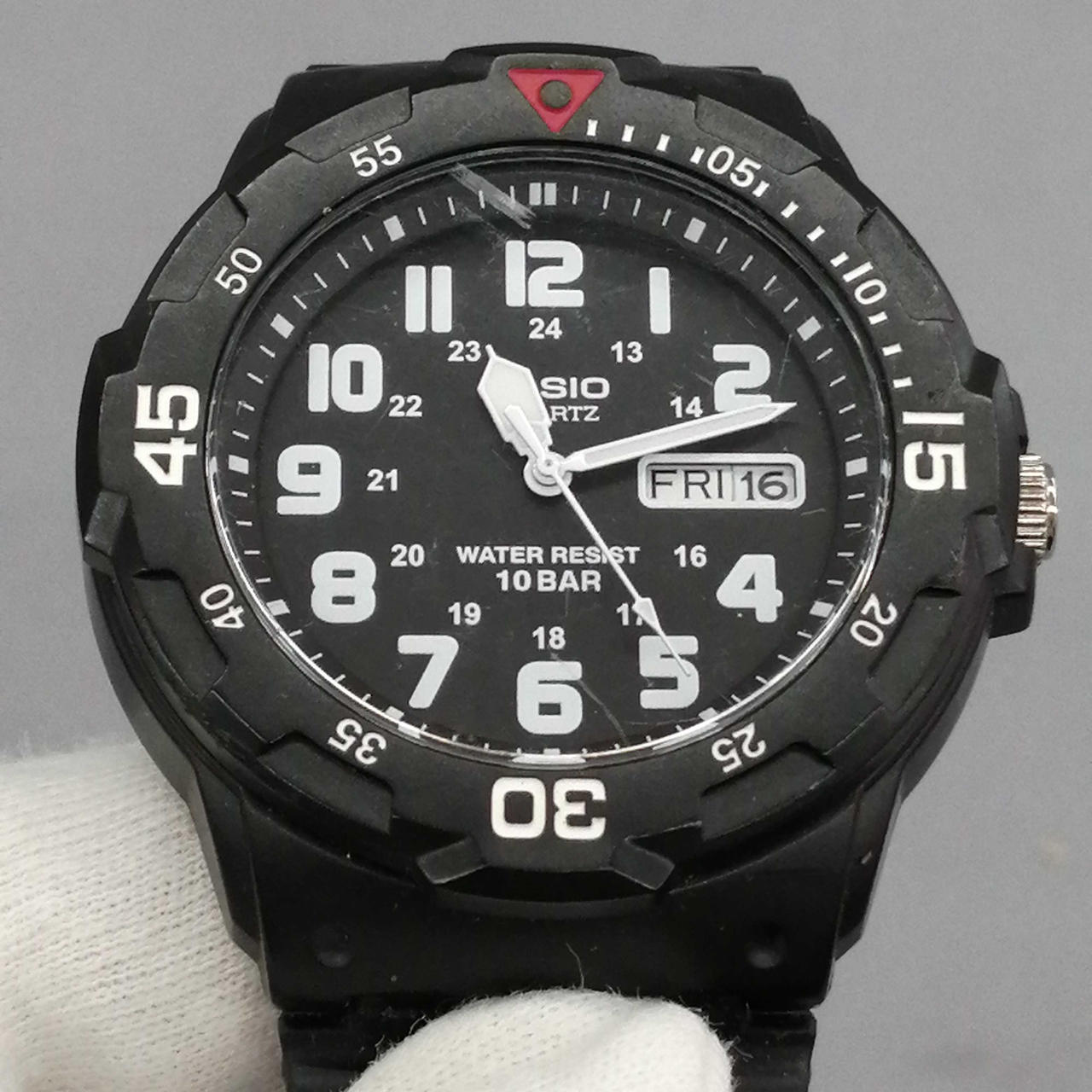 キズがあります。