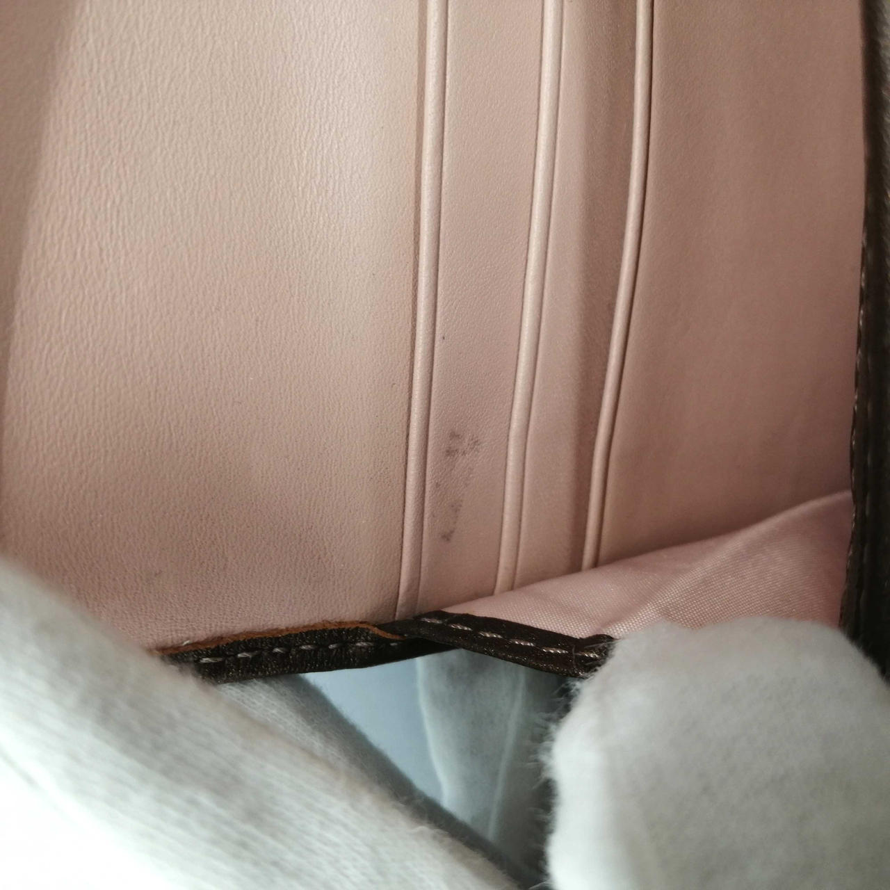 汚れがあります。