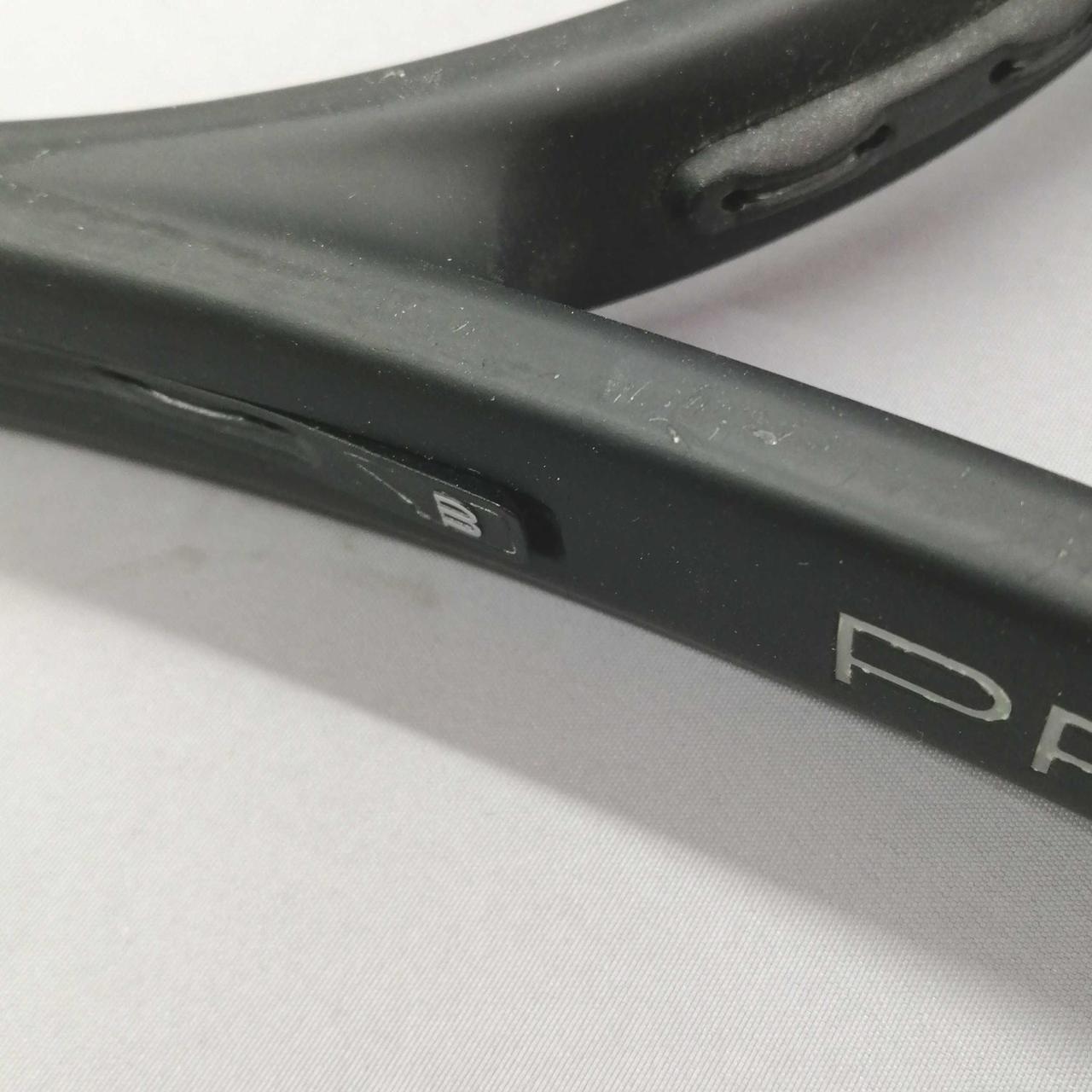 剥がれて浮いています