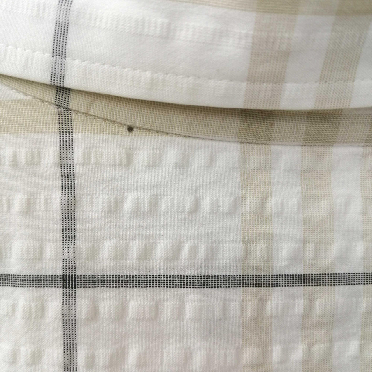 穴が開いてます。