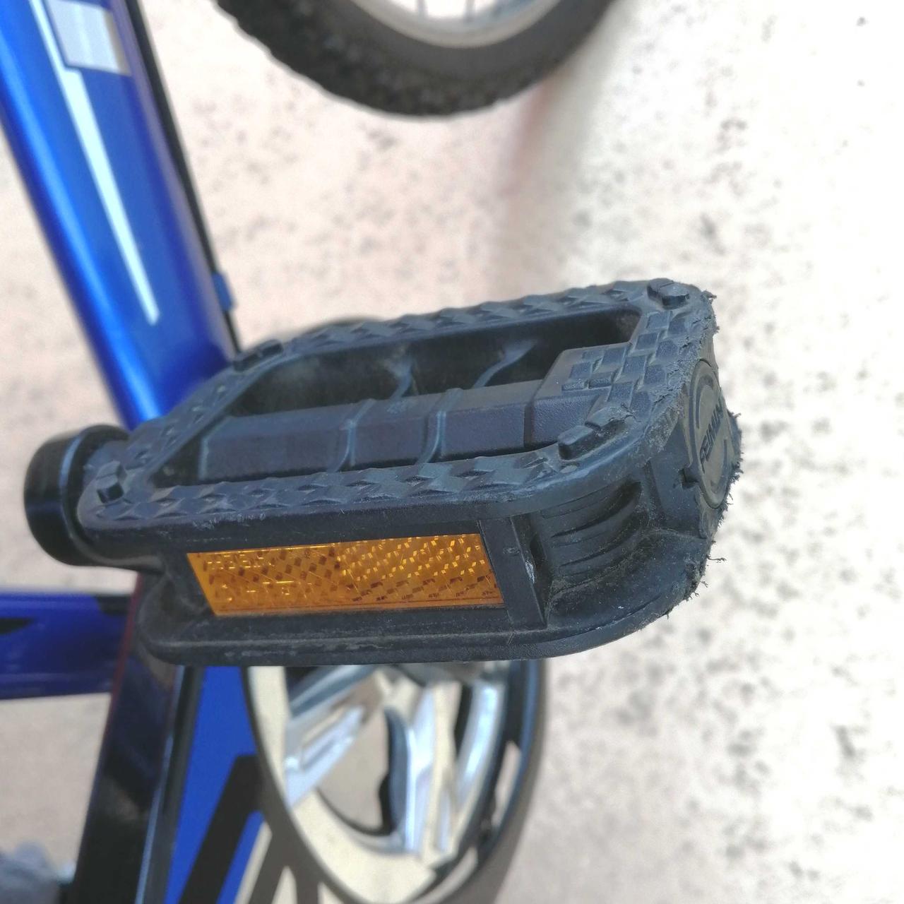 キズがあります