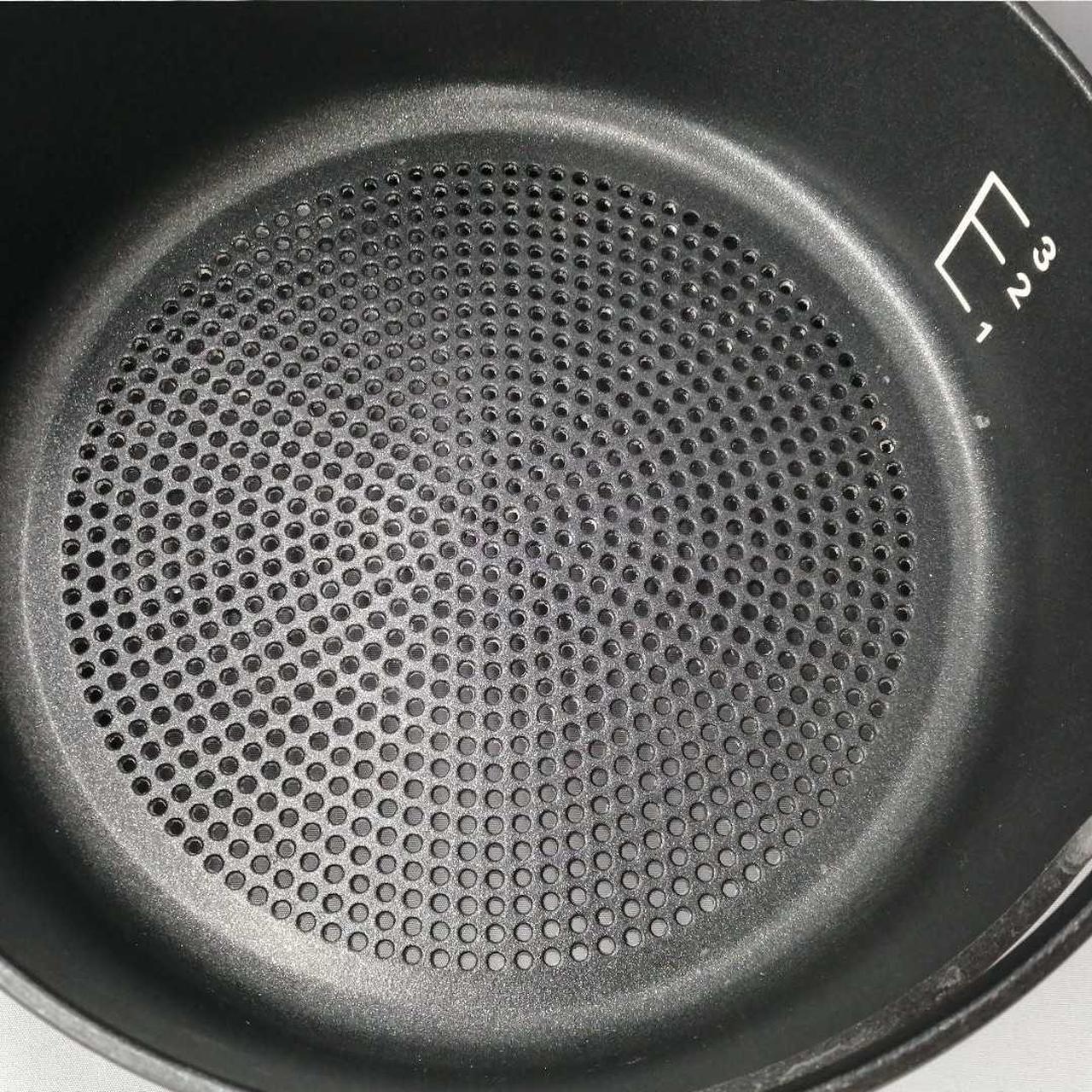 使用感のある汚れがあります。