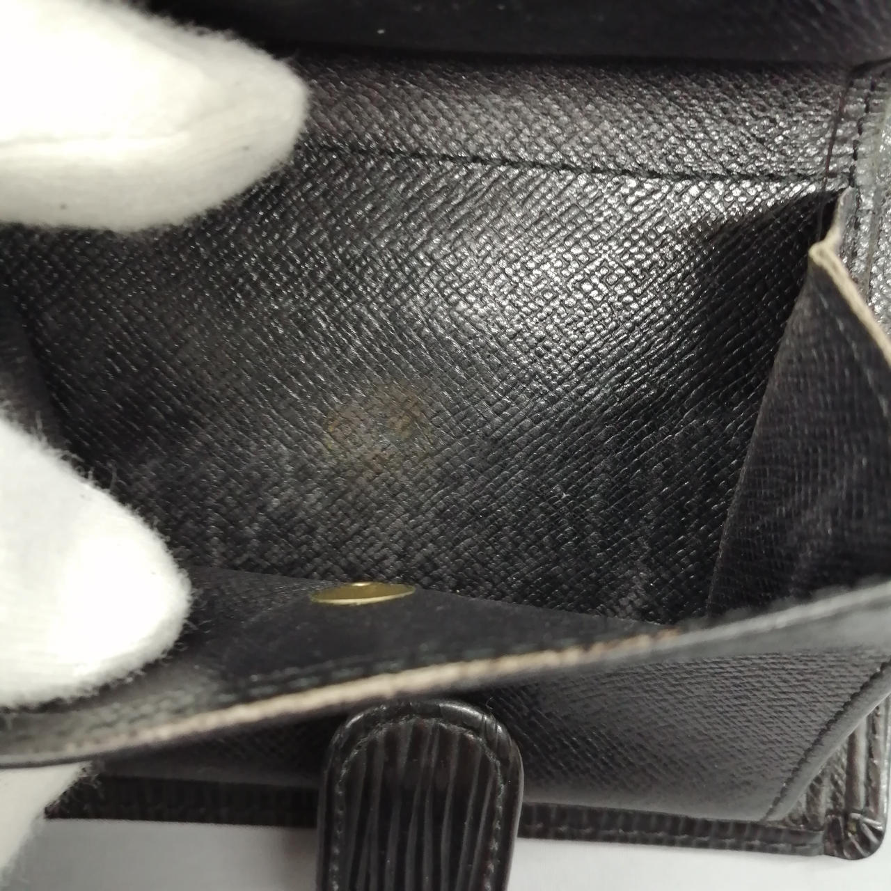 キズや汚れがあります。