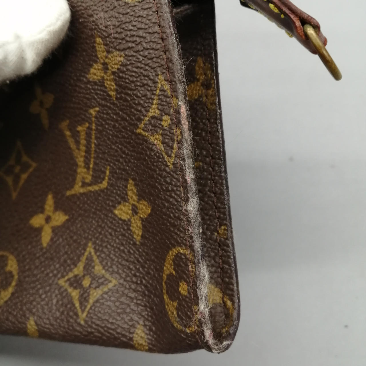 擦れやダメージがあります。