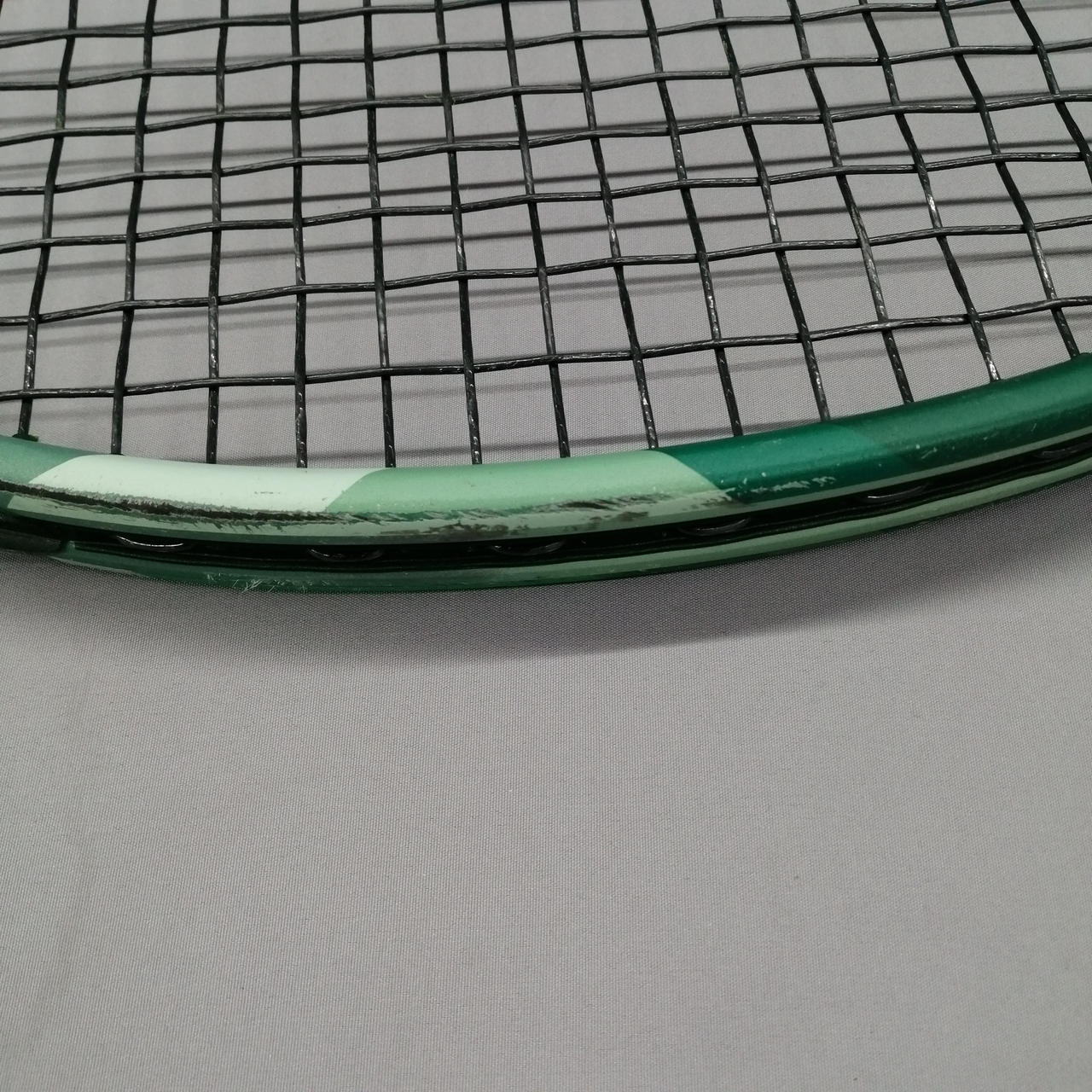 キズがあります。