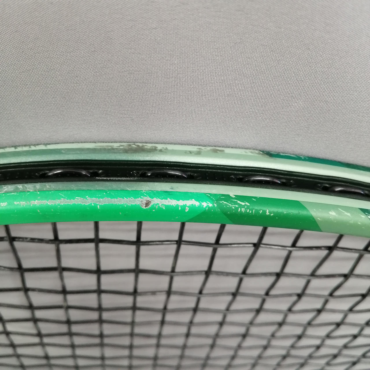 キズがあります。