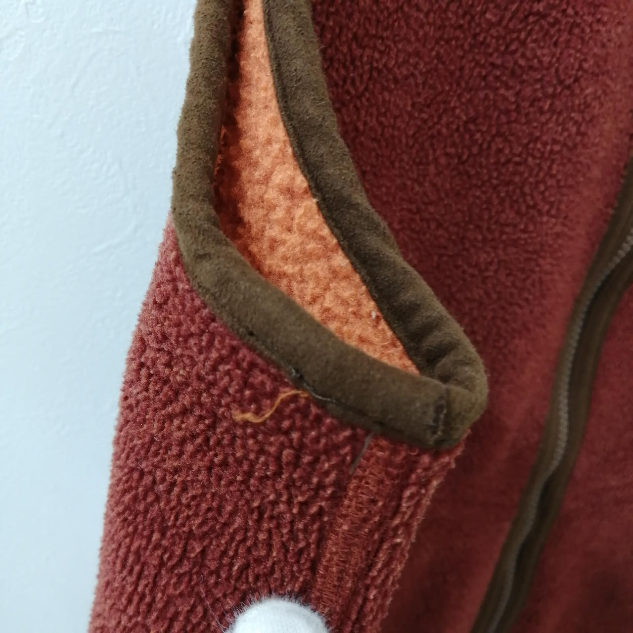 糸ほつれあります。