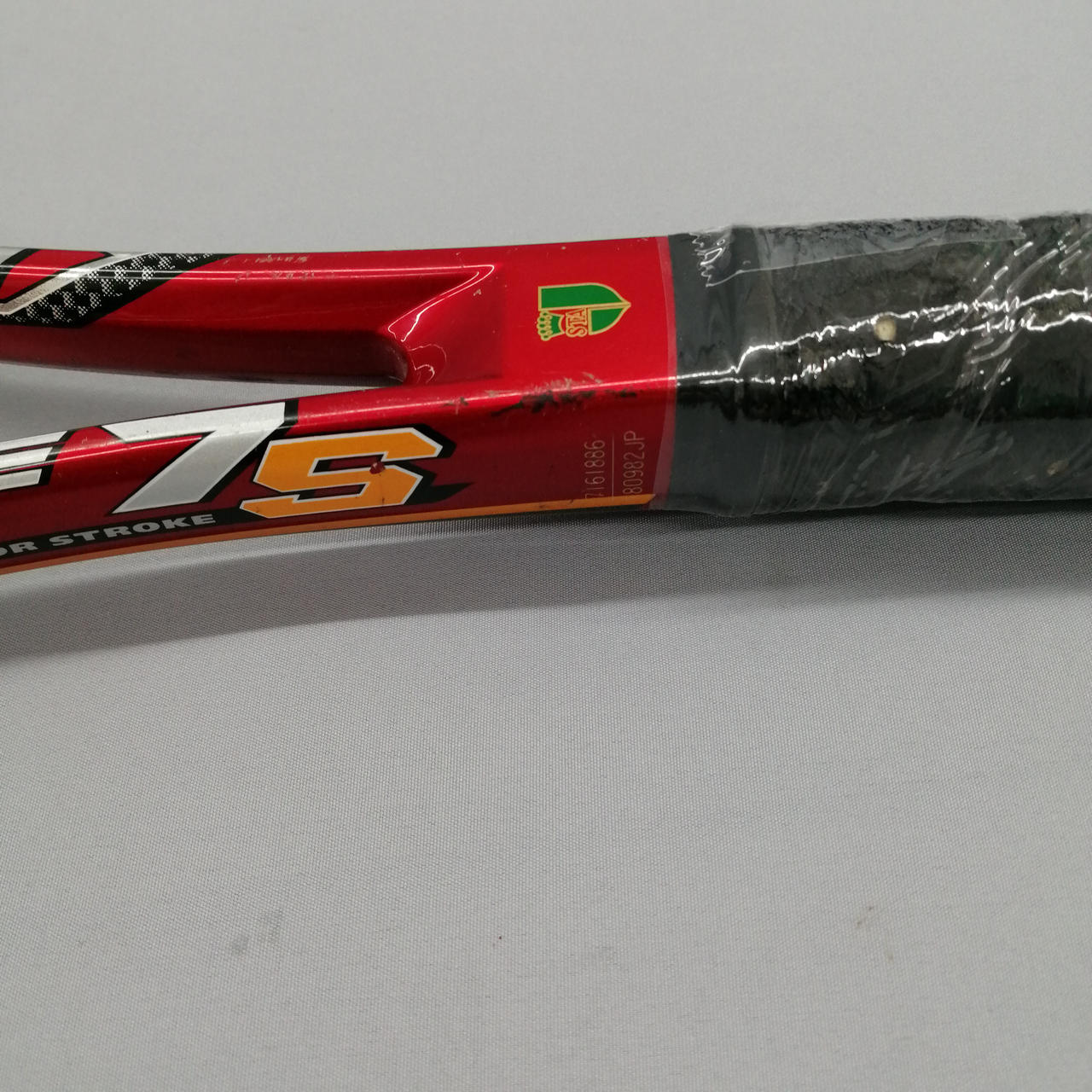 キズがあります。