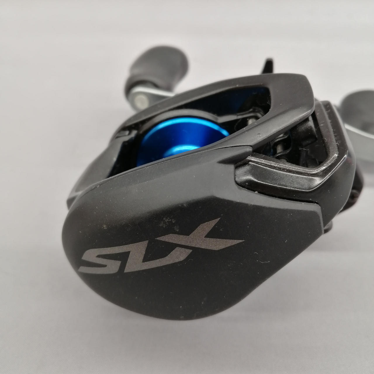 キズや汚れがあります。