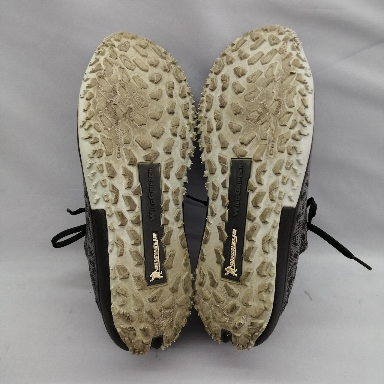 擦れています。