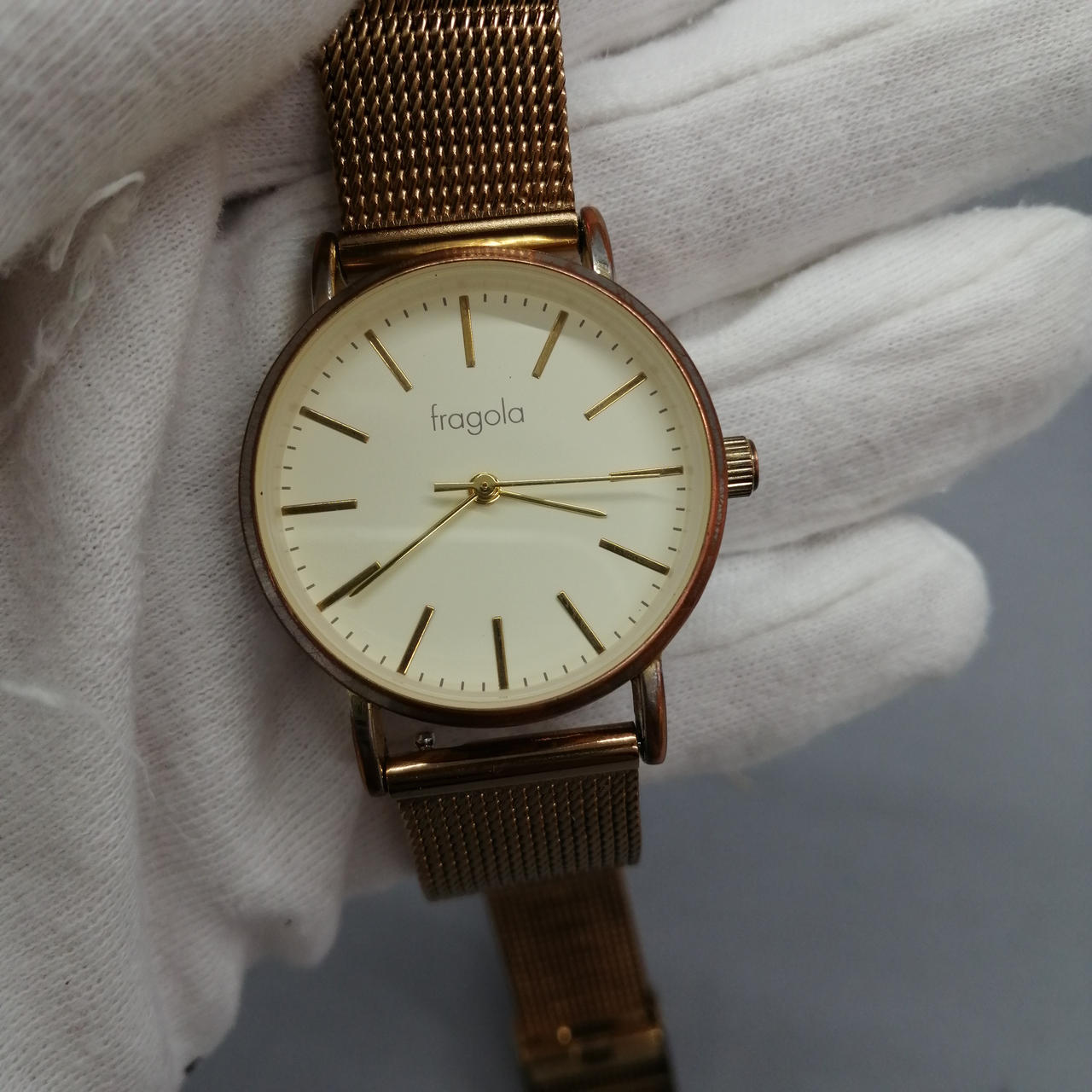 縁が変色しています