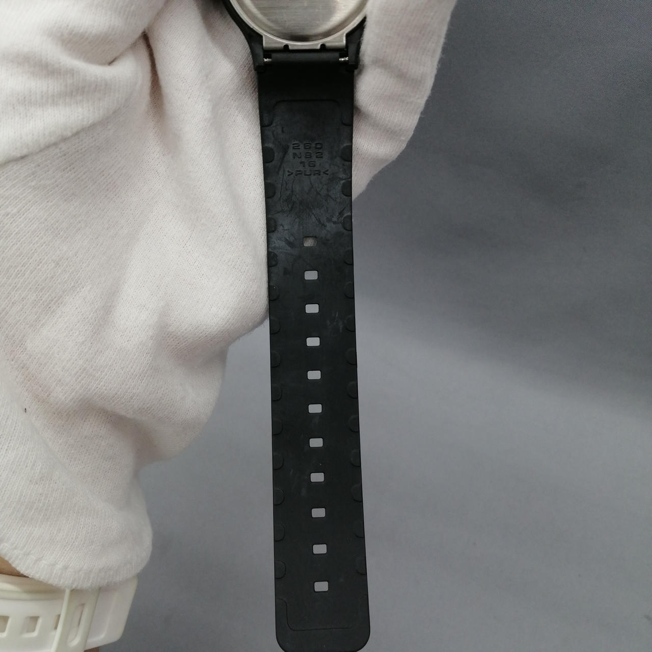 変色しています。