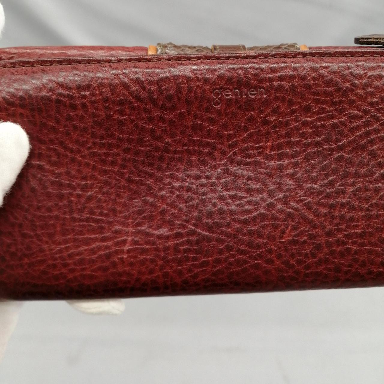 擦り傷があります