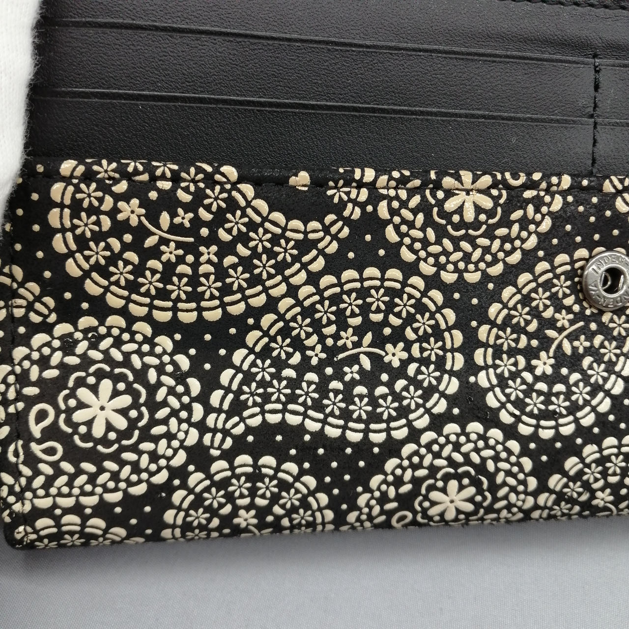 色焼けしています