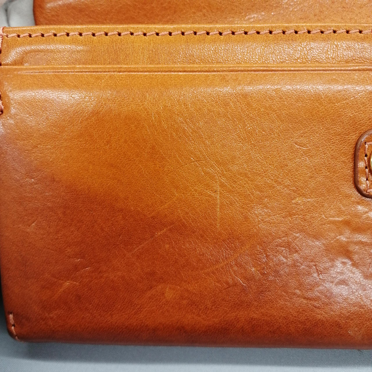 色焼けしています