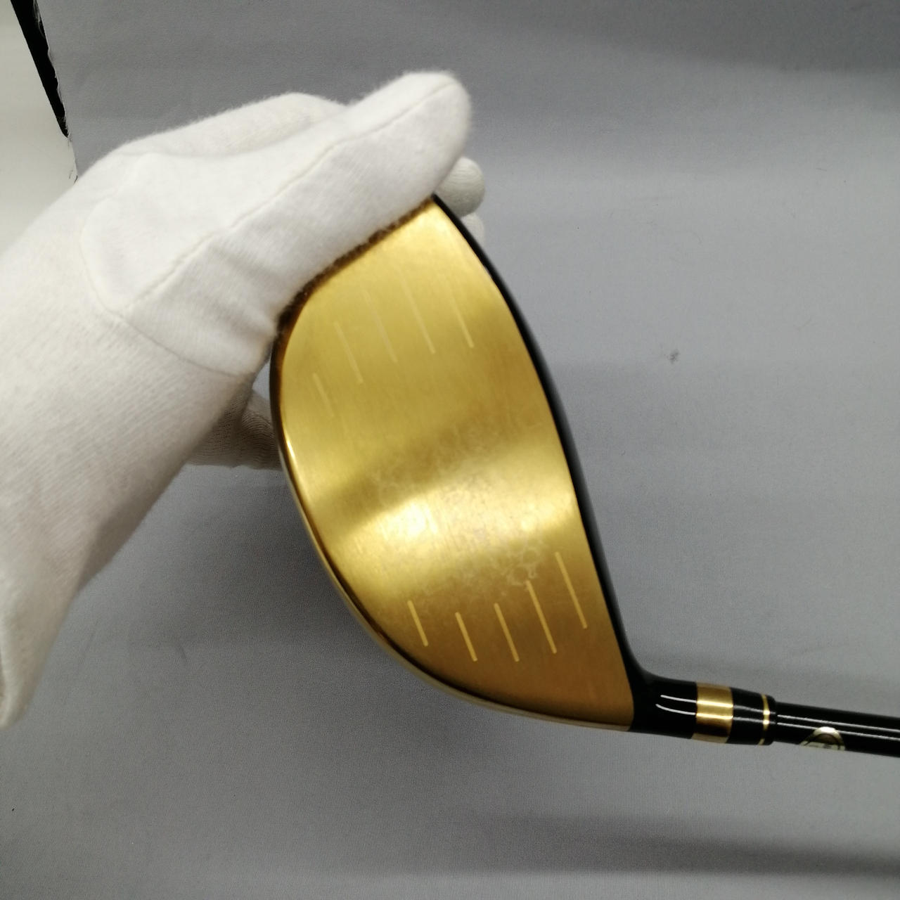 キズや汚れがあります。