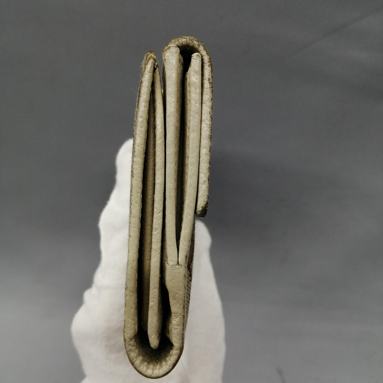 擦れがあります