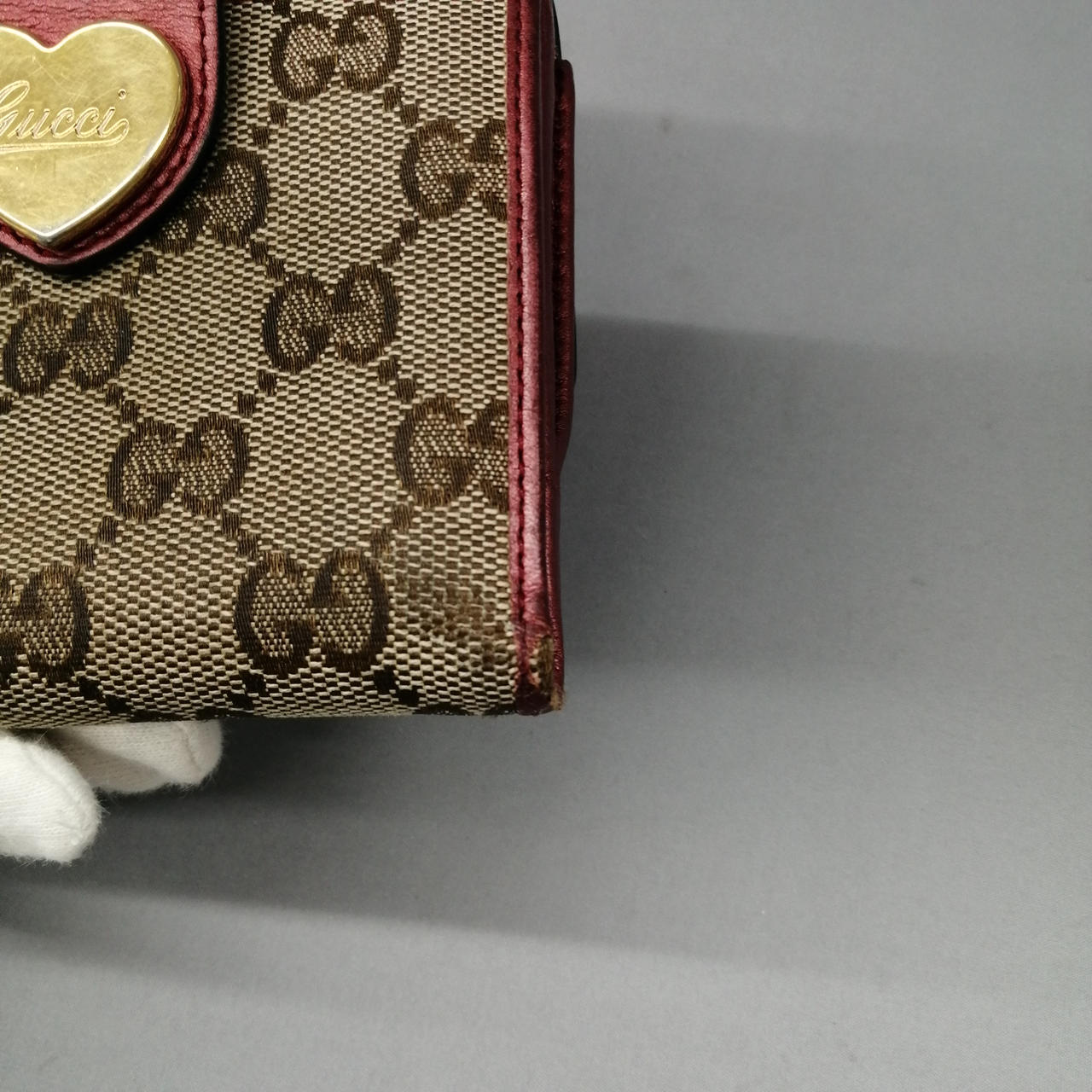 擦れがあります