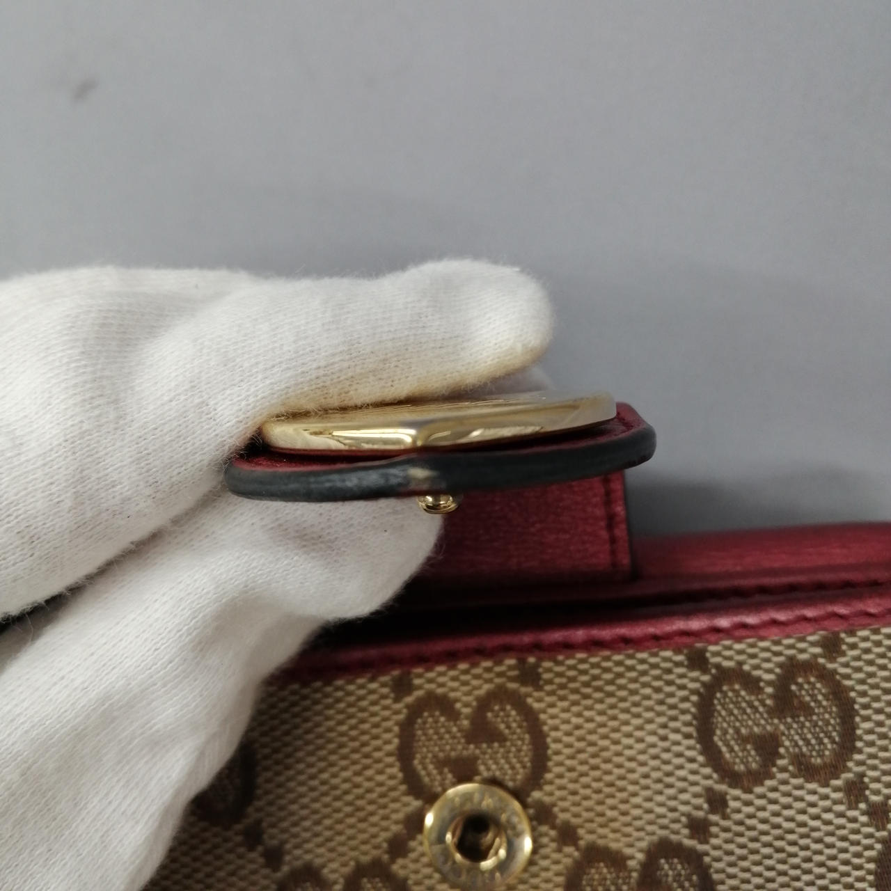 擦れがあります