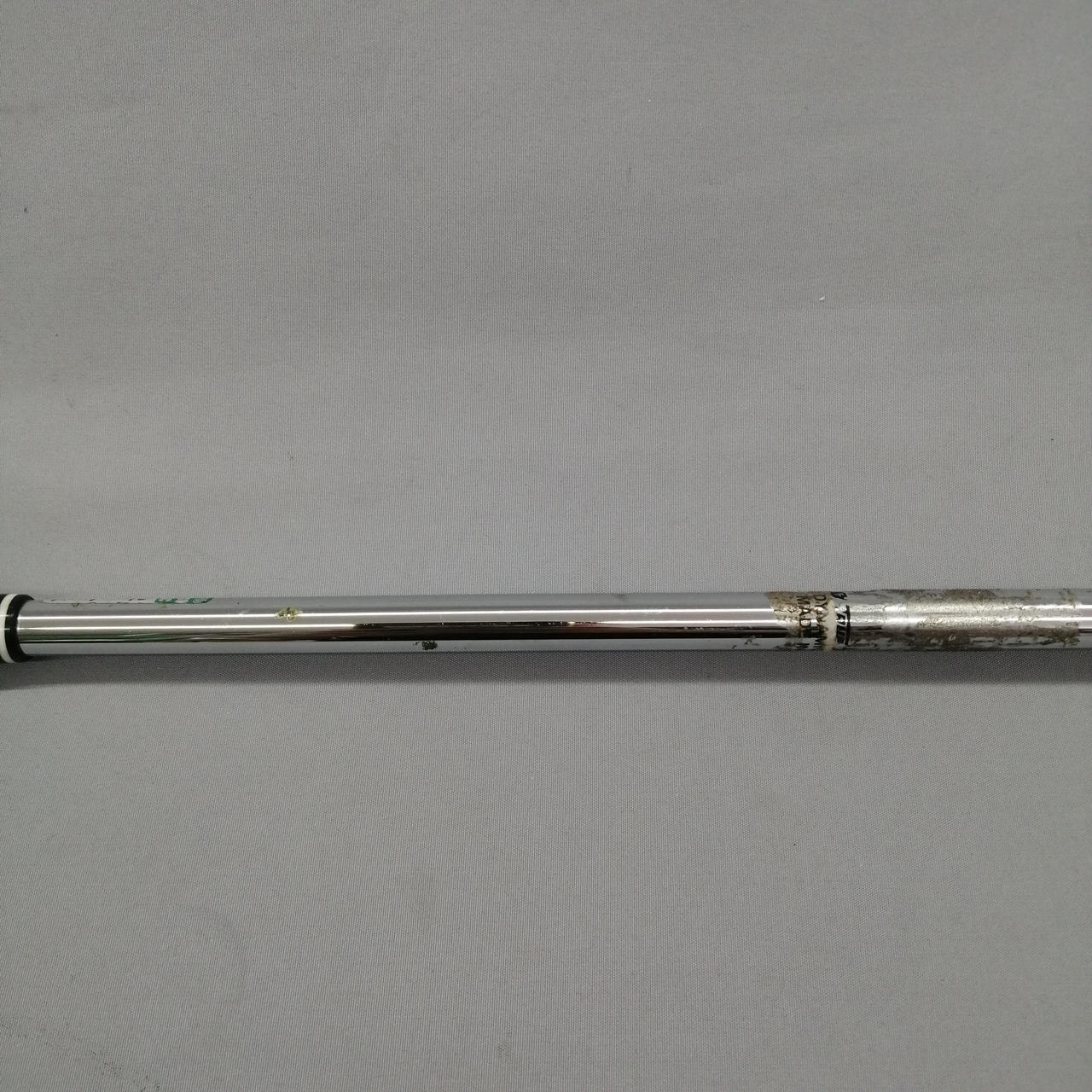 糊のべたつきがあります