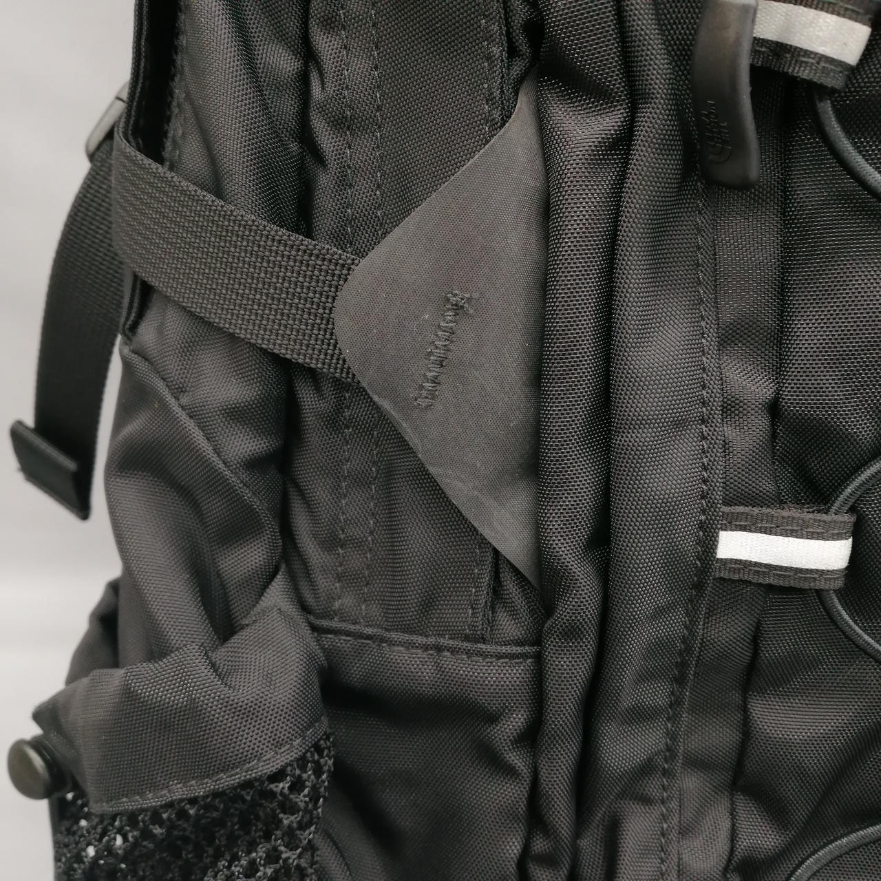 キズがあります。