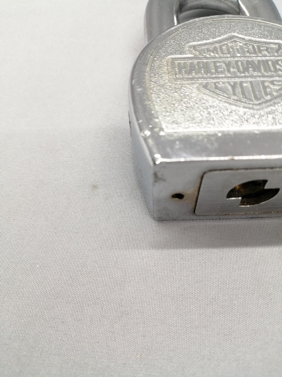 キズがあります。