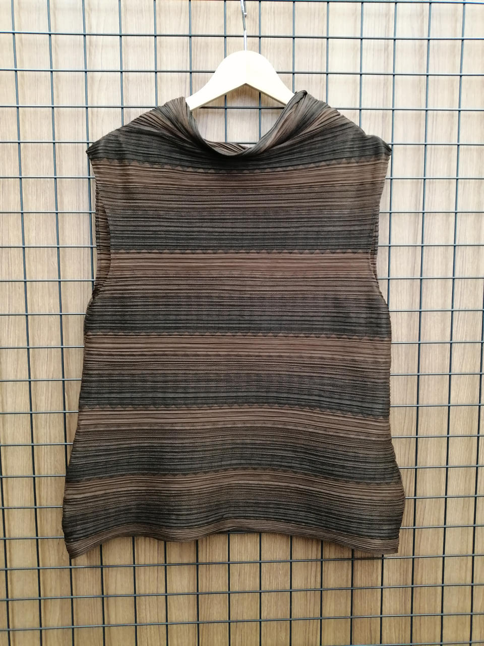 イッセイミヤケ(ISSEY MIYAKE)|ノースリーブカットソー|【ハードオフ