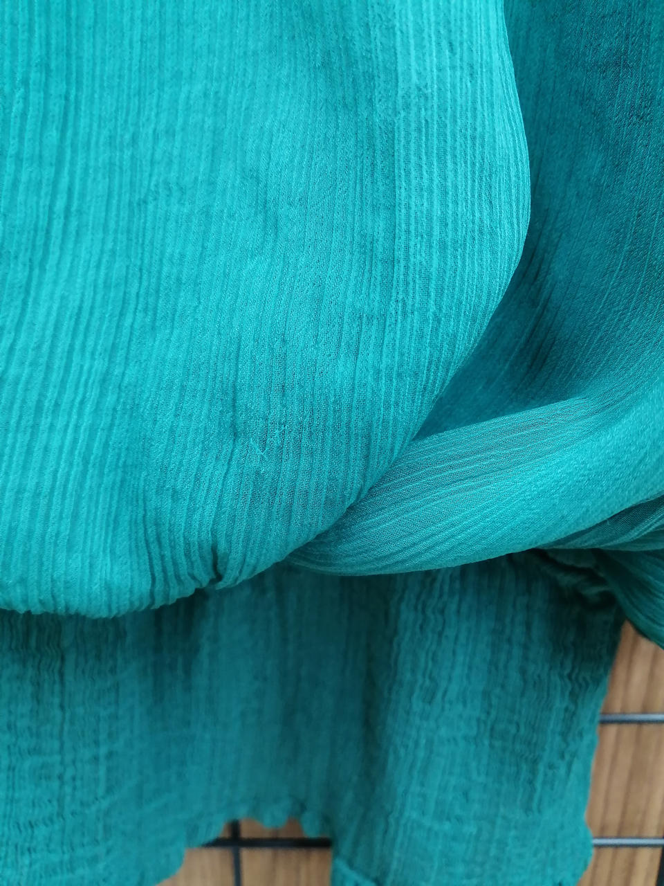 ほつれがあります。