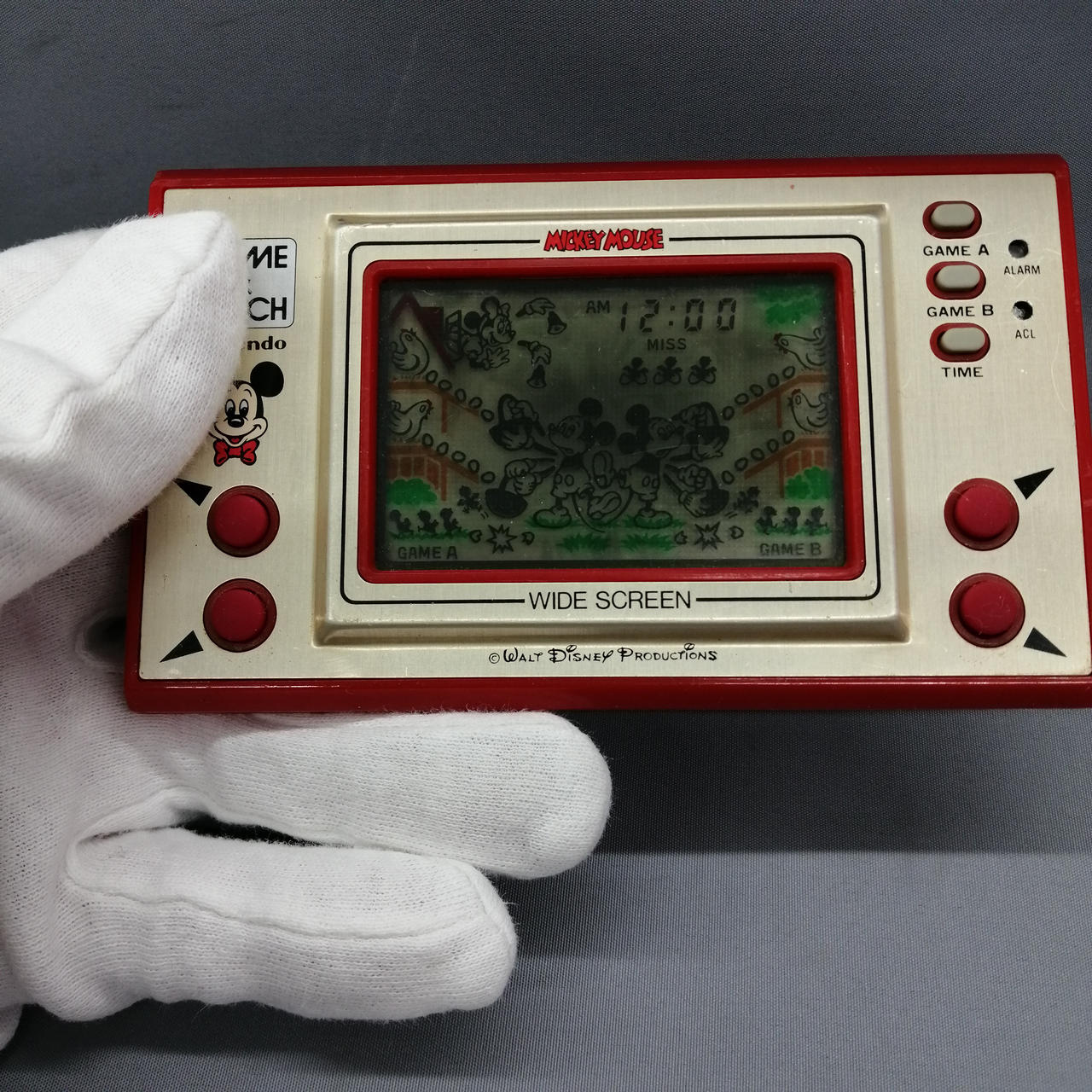 液晶漏れしてます。