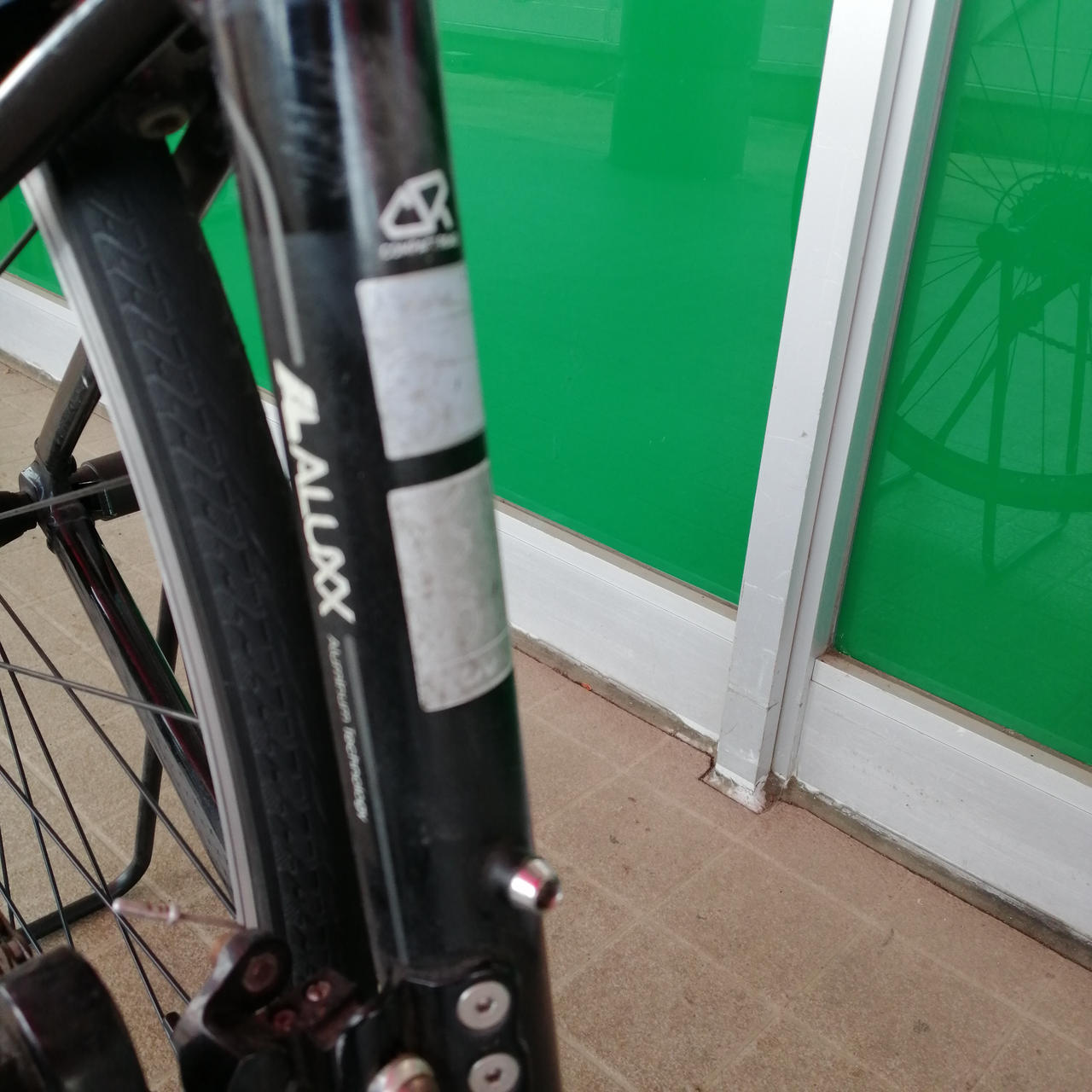 フレームサイズはXXS
410mm