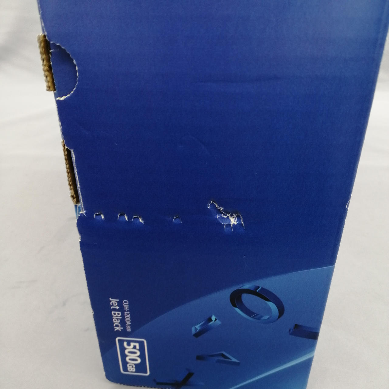 外箱にキズあり。