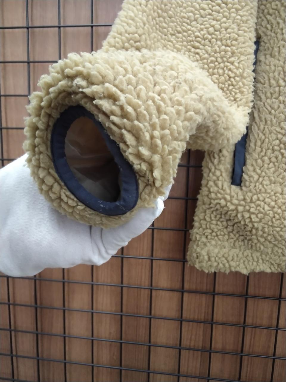 毛羽立ちや汚れがあります。