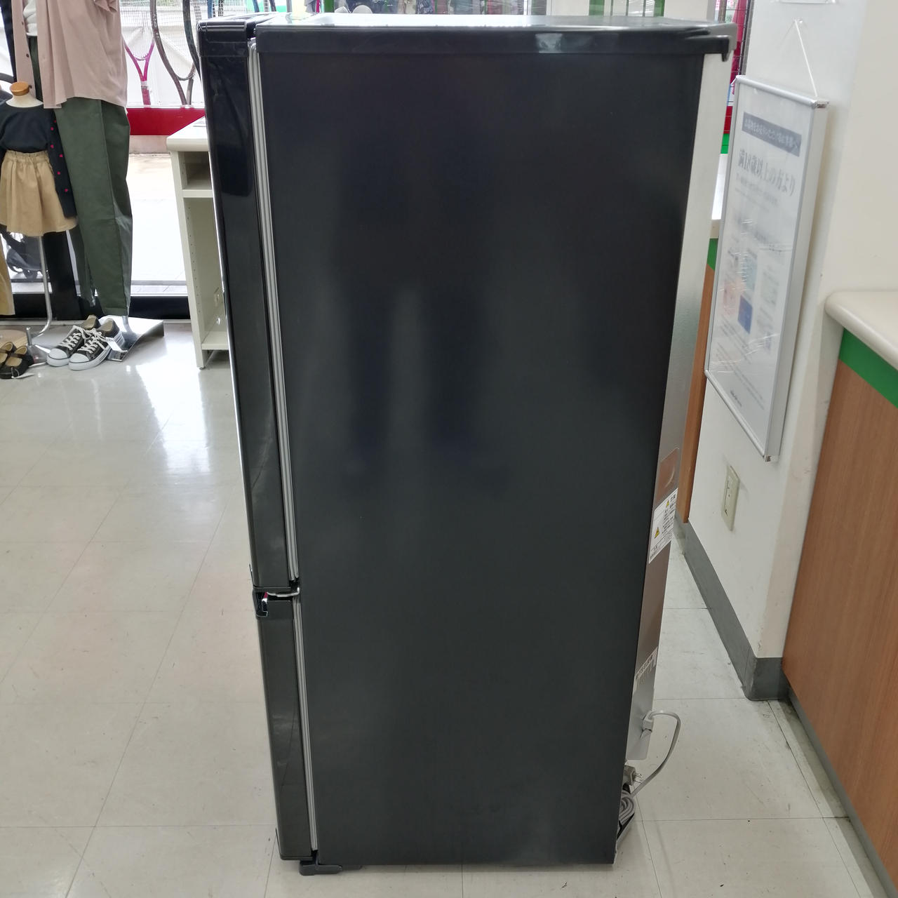 キズや汚れがあります。
