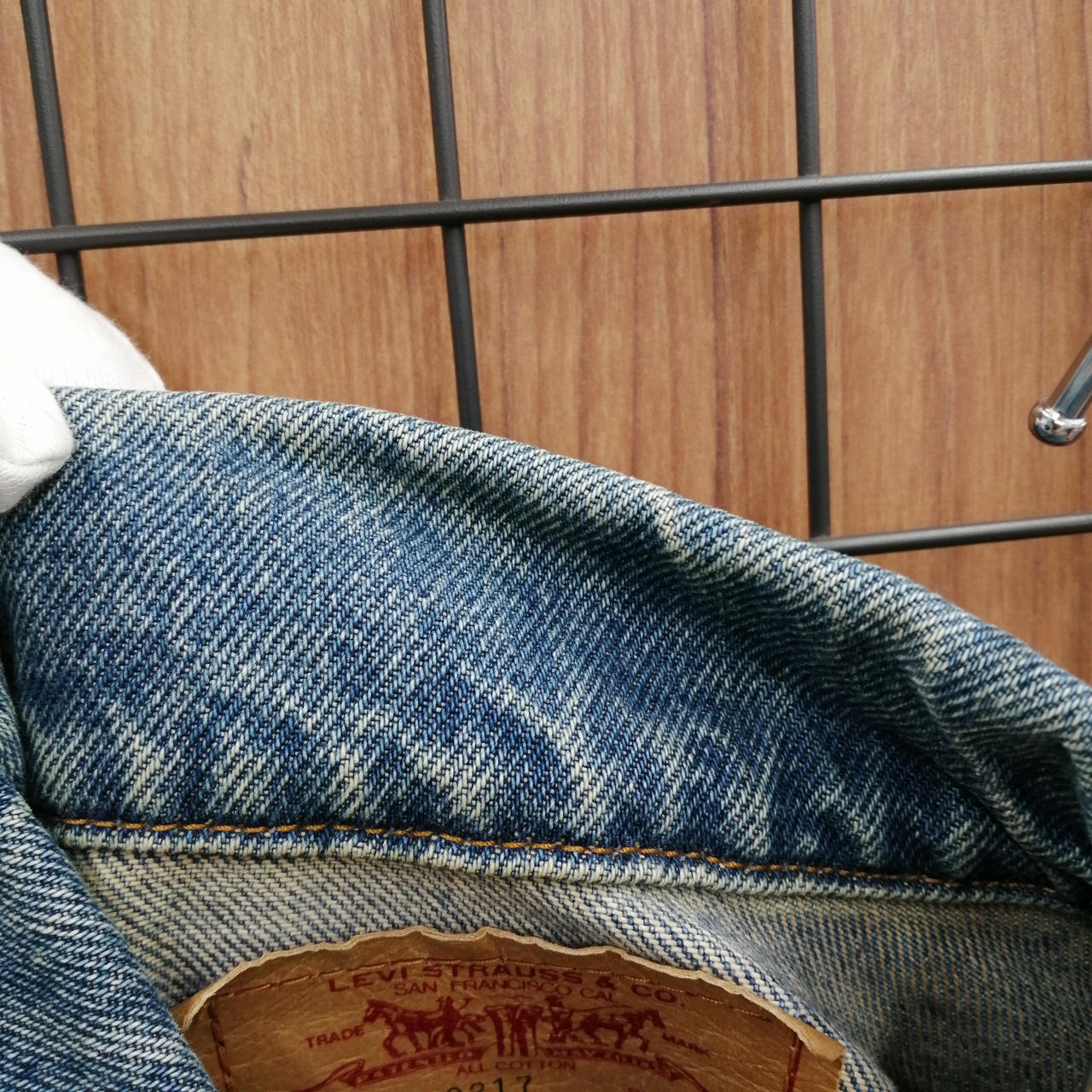 黄ばみ汚れがあります。