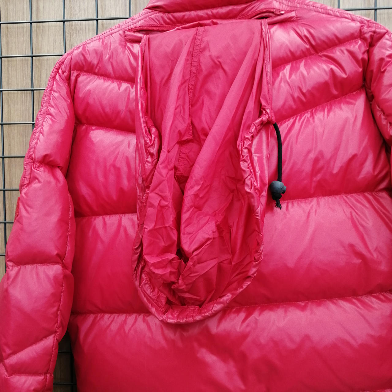 フード付きです。