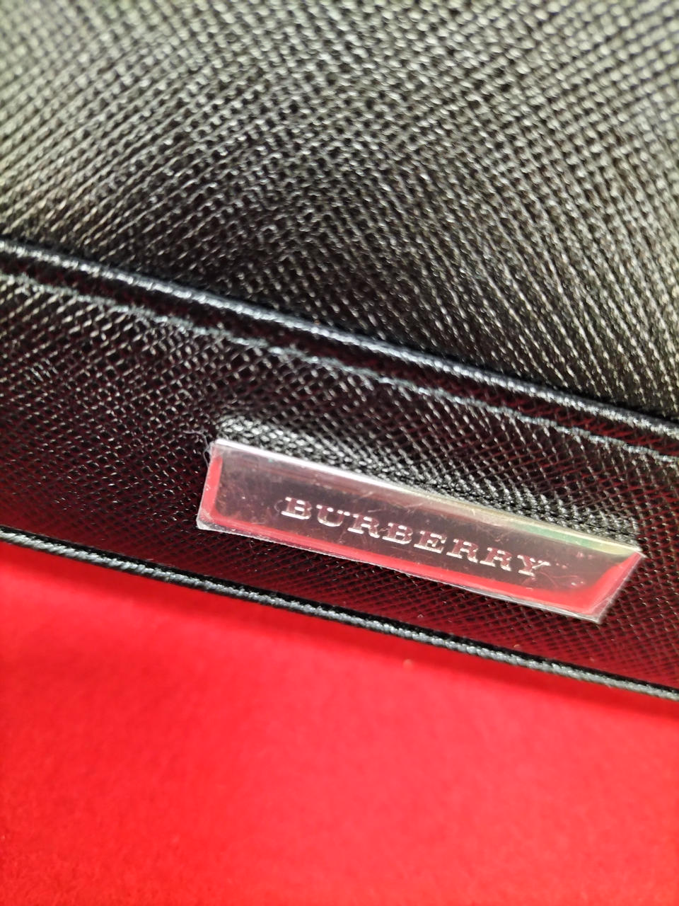 ロゴプレート保護フィルムあり