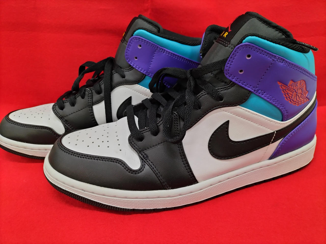 【未使用に近い】NIKE Air Jordan 1〈参考価格28,780円〉 NIKE AIR JORDAN|1 MID BRIGHT CONCORD|HARDOFFオフモール