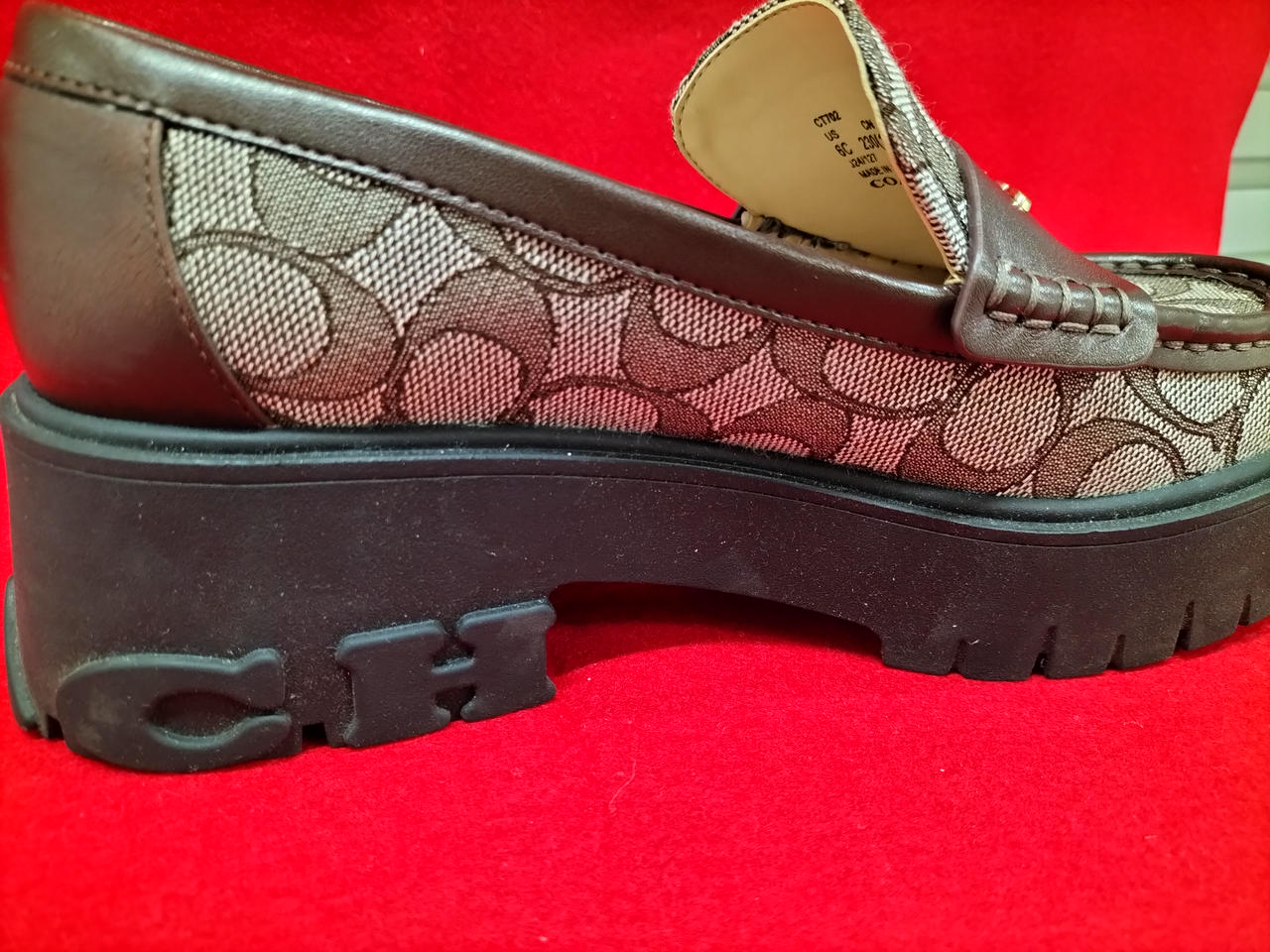 ソール部分汚れあり