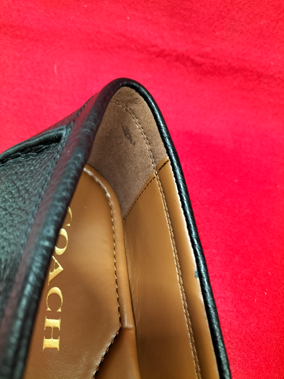 右足側　汚れあり