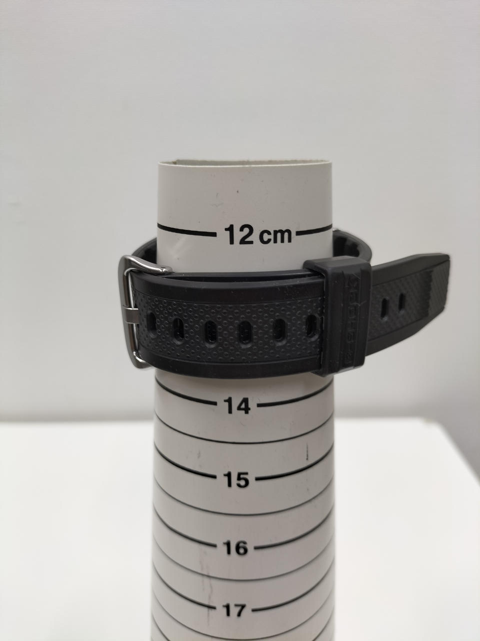 腕周りサイズ最小約13cm