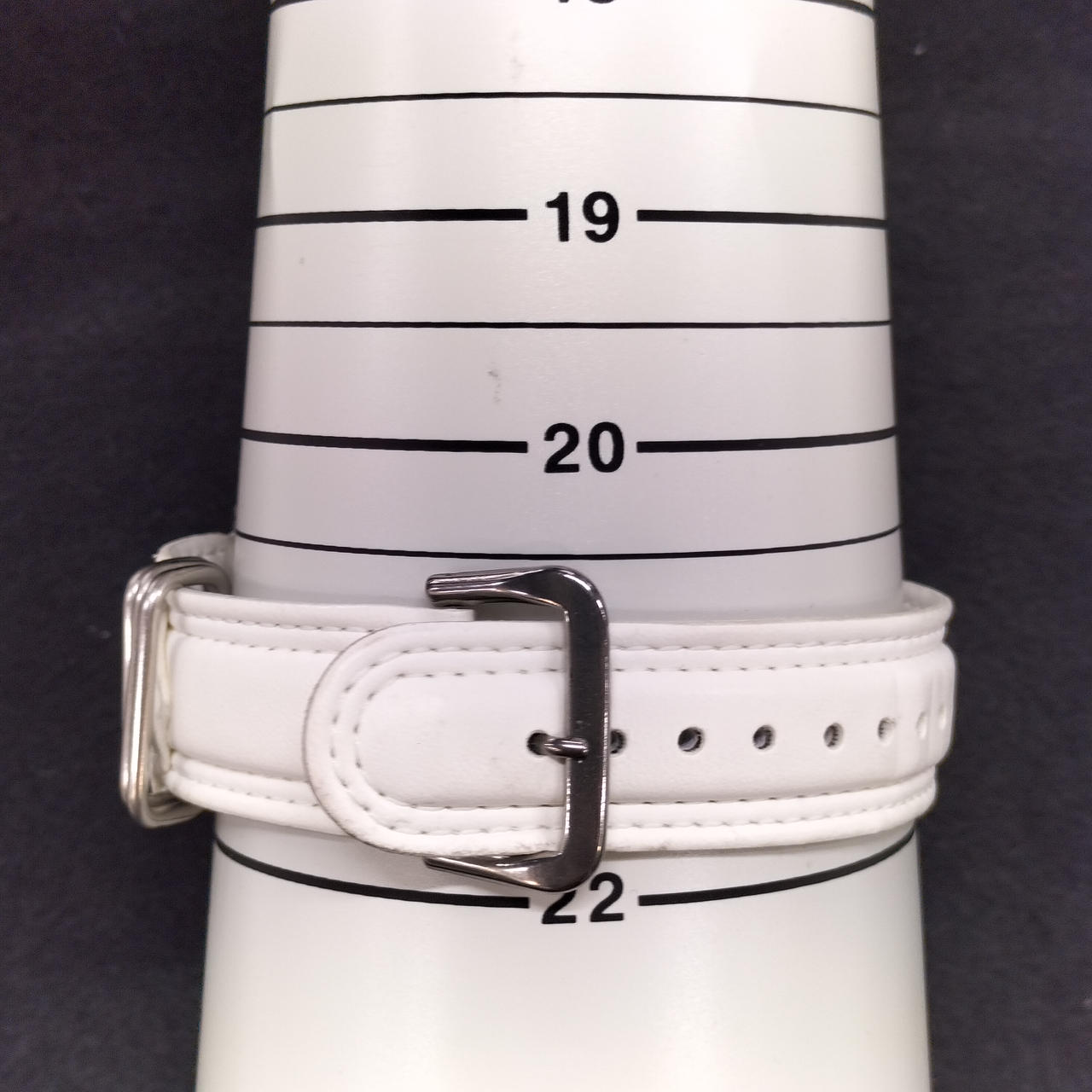 腕周りサイズ最大約21cm