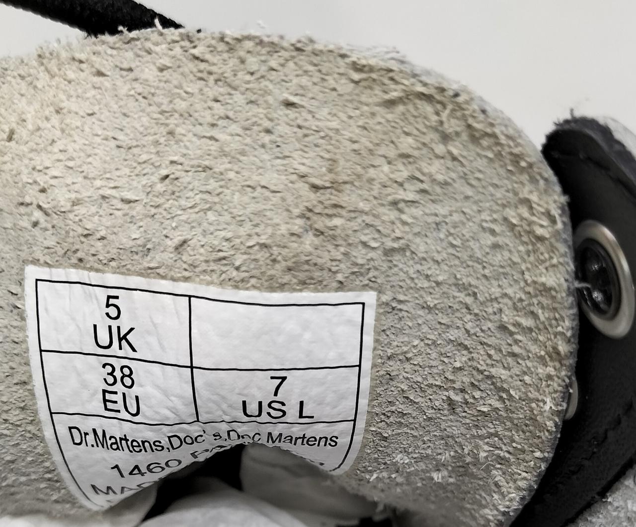 左足側日焼け跡あり