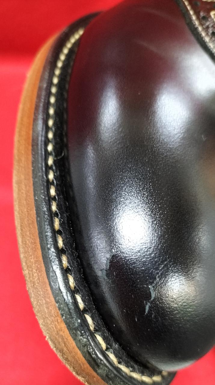 つま先剥がれあり