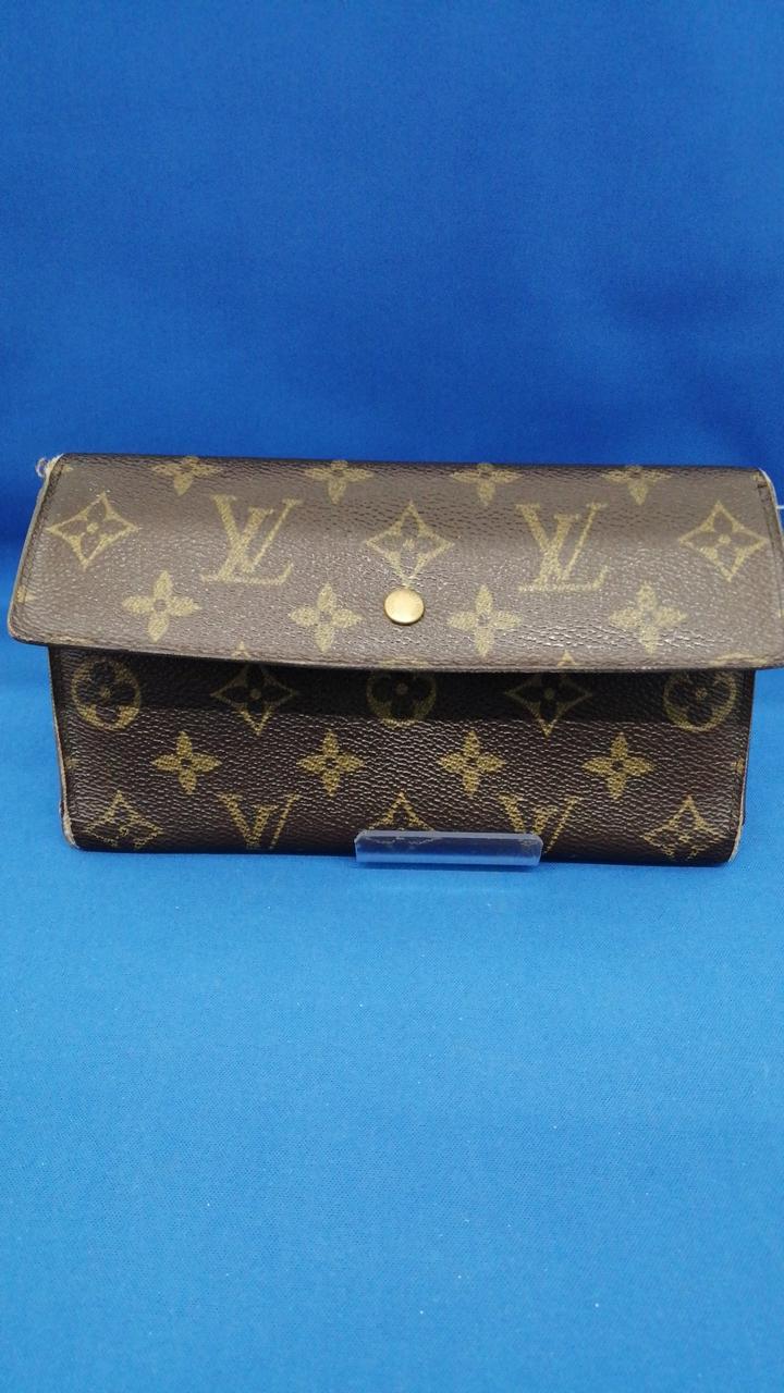 ホック止め2箇所破損有り