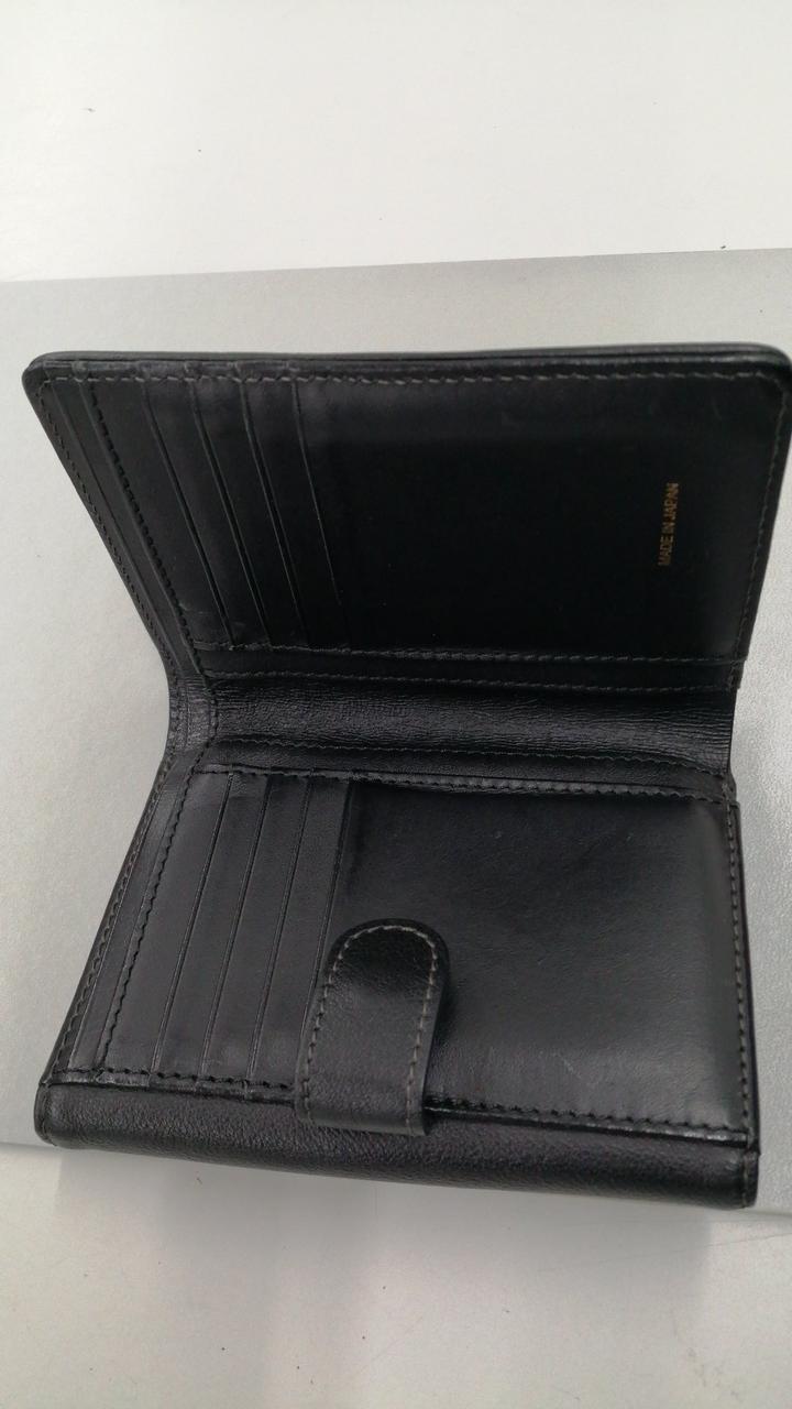 カード入れ12個あります。